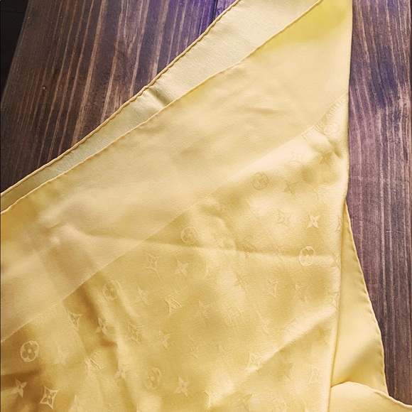 Authentic Louis Vuitton Monaco silk square scarf - Picture 5 of 11